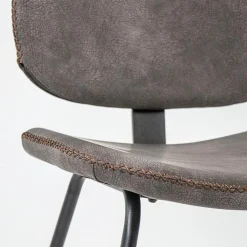 Straluma Bruine eetkamerstoel van imitatietleer met zwart onderstel><noscript><img width=