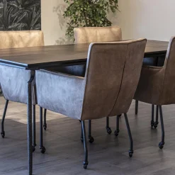 Straluma Bull lederen armstoel liver met wieltjes en zwarte poot><noscript><img width=