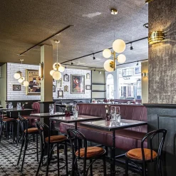 Straluma Hanglamp 4L brass met opaal bolglas><noscript><img width=