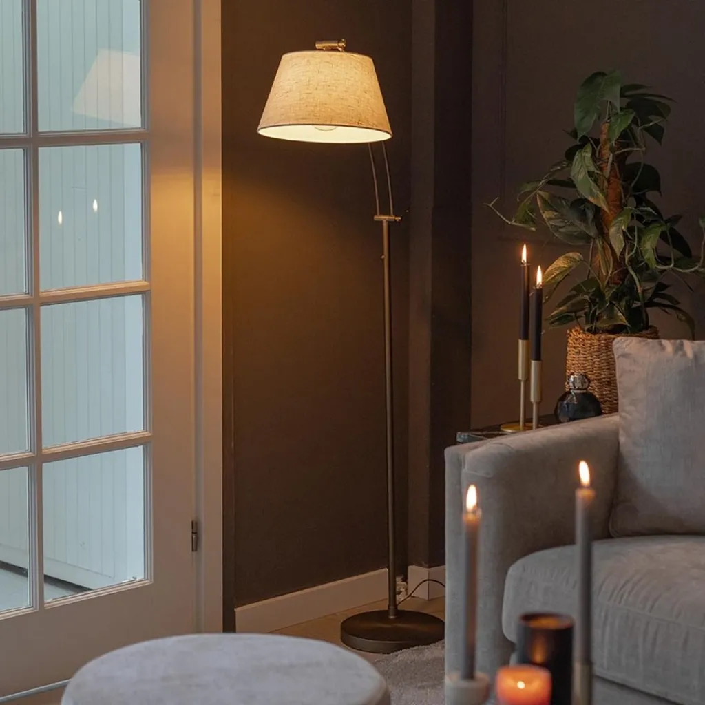 Straluma Klassieke vloerlamp brons met creme kap> Leeslampen|Woonkamerlampen