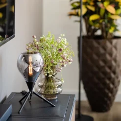 Straluma Kleine tafellamp driepoot met titanium glas><noscript><img width=