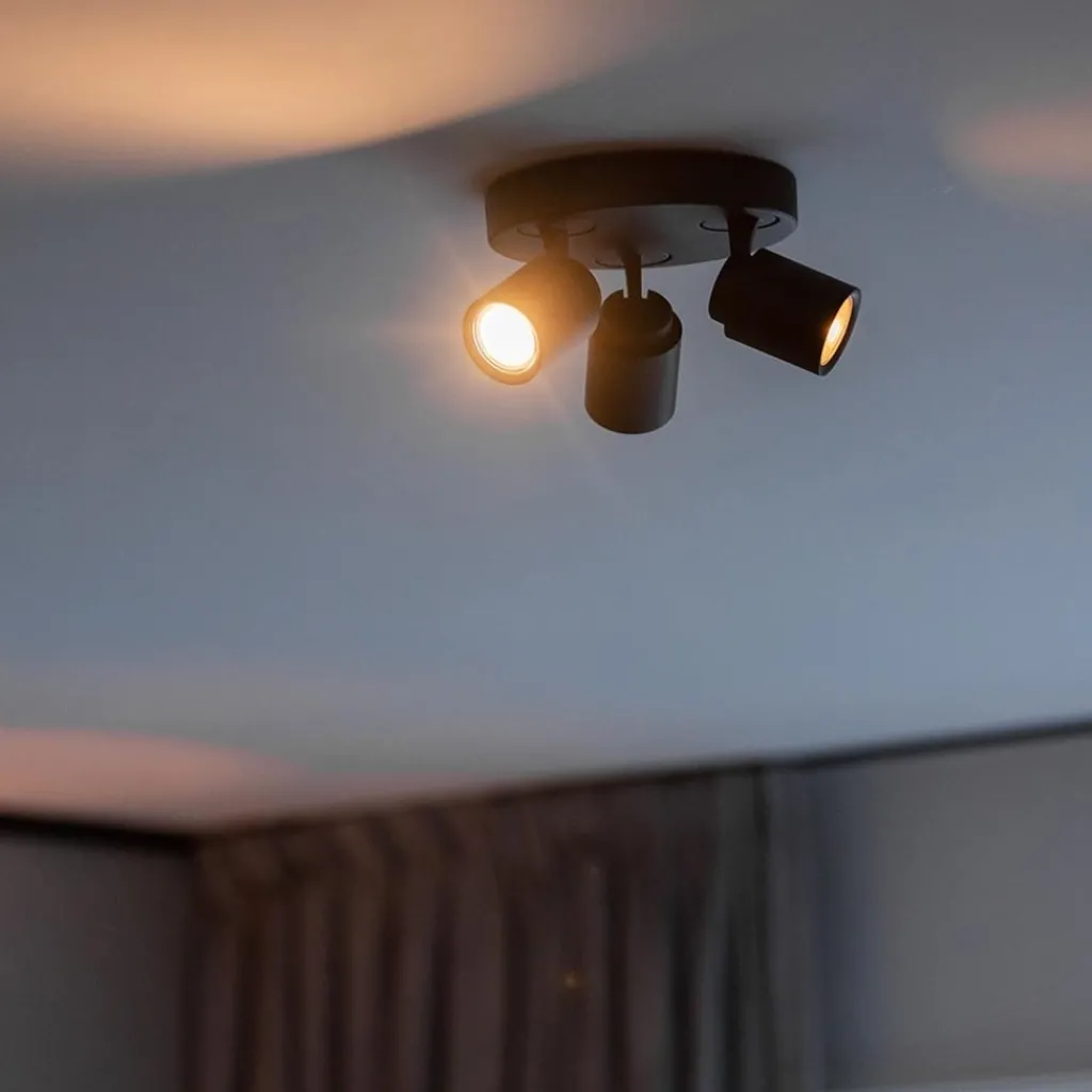 Straluma Plafondspot Razza 3l rond zwart gu10> Opbouwspots|Woonkamerlampen